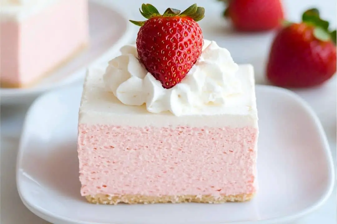 3 Ingredient No Bake Strawberry Cloud Cake Recipe